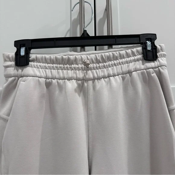 ✅SOLD✅ LuluLemon Softstreme High-Rise Breathable Pant Off White (Bone) US - Picture 10 of 11